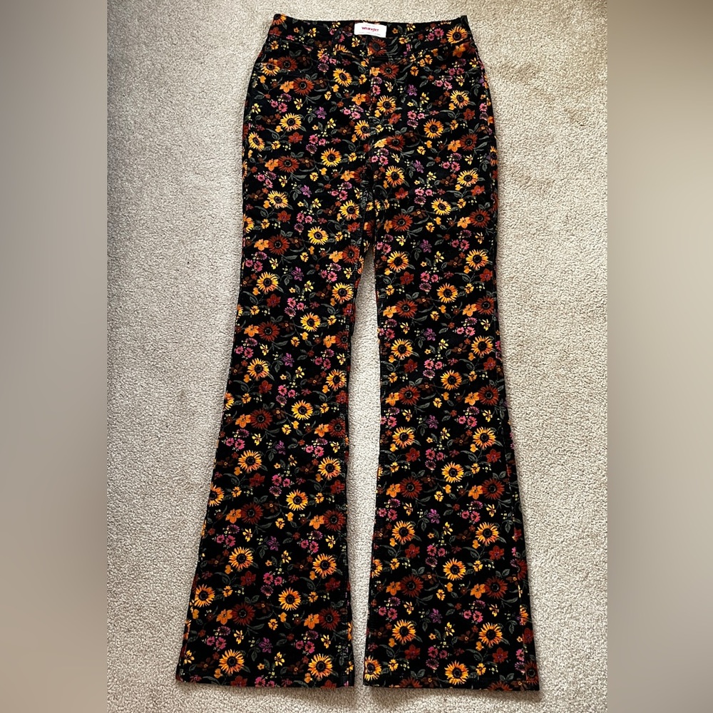 Wrangler Women’s Flare Floral Corduroy Jean